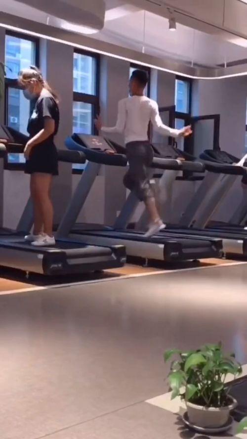 国产偷怕视频,揭秘镜头背后的秘密瞬间  第2张